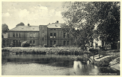 123349 Gezicht op de Infanteriekazerne (Mineurslaan 4) te Utrecht.